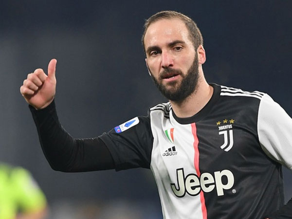Chuyển nhượng cầu thủ 18/9: Juventus lỗ nặng vì 'đuổi' Gonzalo Higuain