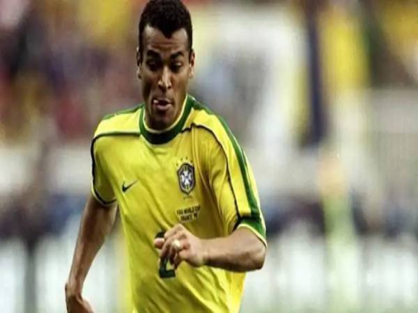 Cafu huyền thoại Brazil với hai chức vô địch World Cup