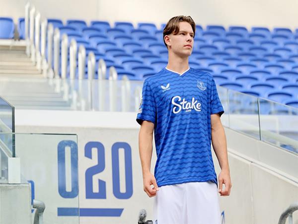 Áo số 20 và kỳ vọng từ người hâm mộ Everton