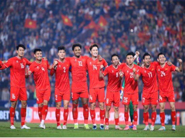 Cầu thủ Việt Nam lương cao nhất