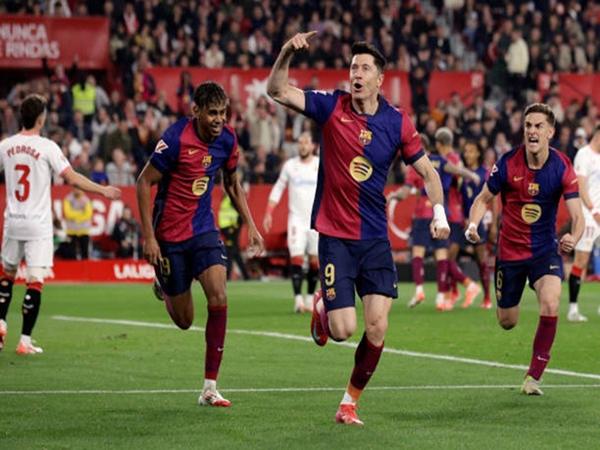 Cristian Romero sẵn sàng rời Tottenham dù mới gia hạn hợp đồng