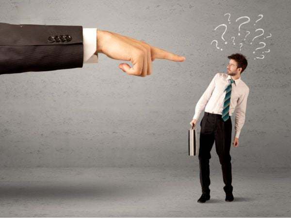 Mộng thấy bị đuổi việc và rơi vào cảnh khó khăn