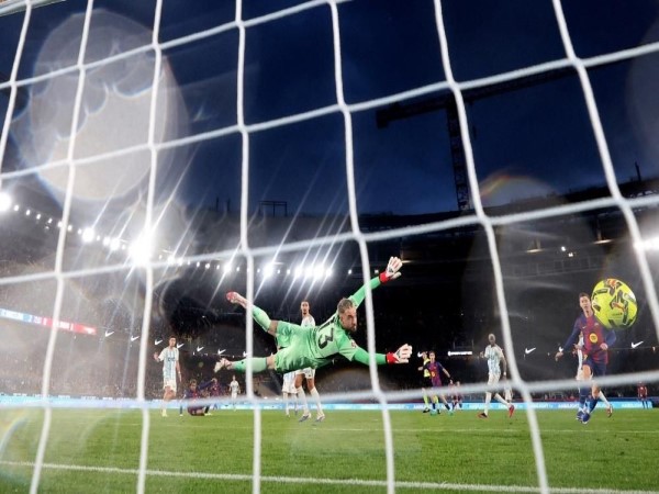 Tin Barca: Cú đặt lòng vô giá của Yamal khi Barcelona được dẫn lối