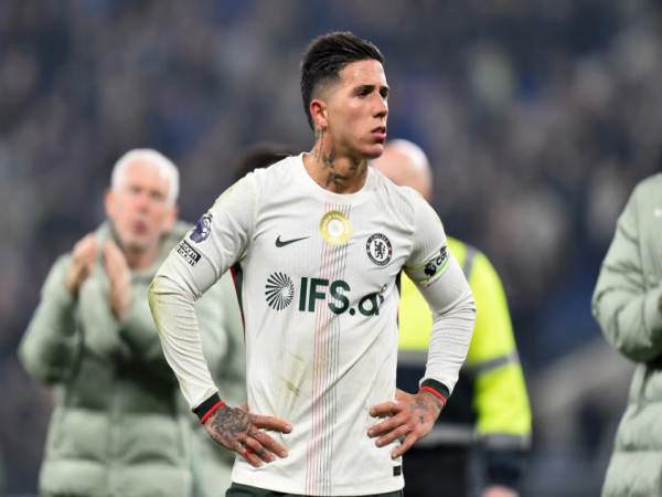 Chuyển nhượng: Chelsea hét giá không tưởng cho Enzo